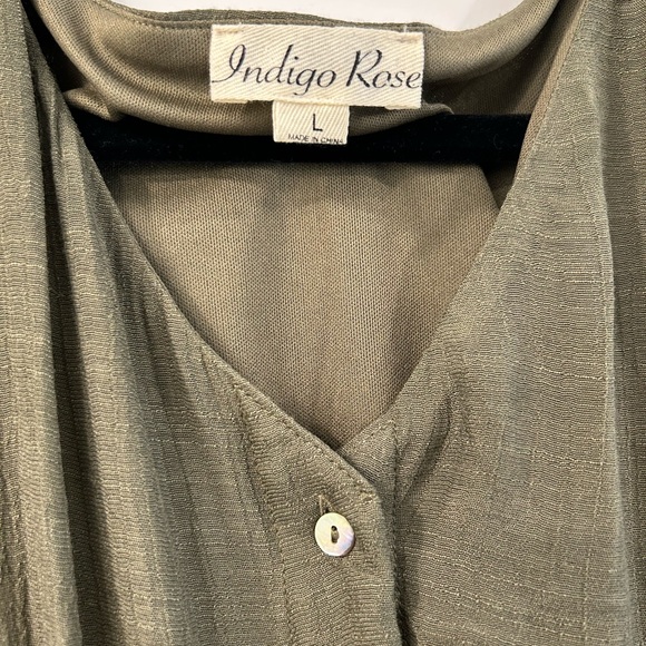 Olive Green Sleeveless Dress - Picture 2 of 7